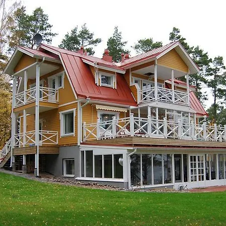Villa Harald - Beachfront *