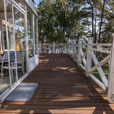 Villa Harald - Beachfront Hitis