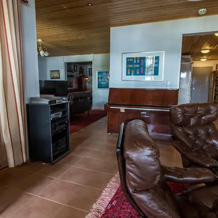 Harald - Beachfront Villa *