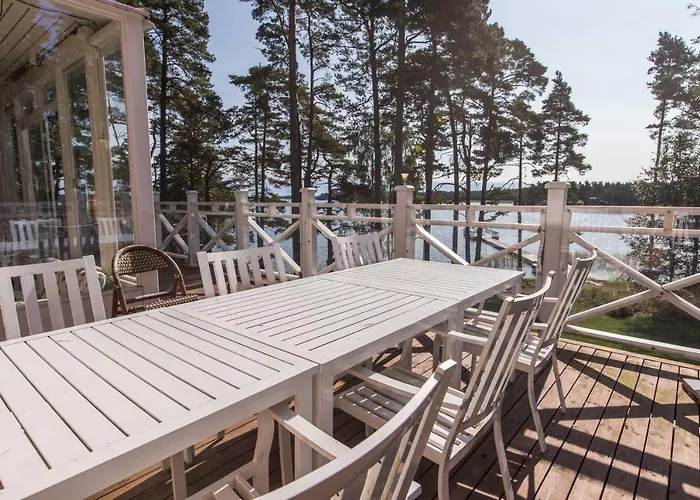 Villa Harald - Beachfront Hitis