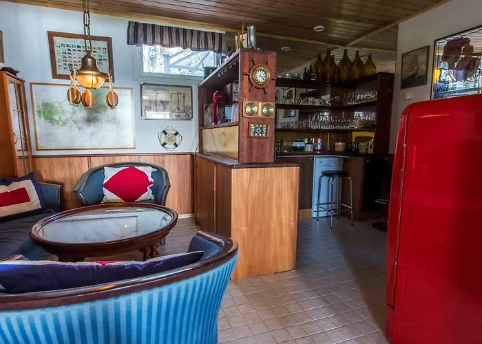 Harald - Beachfront Villa