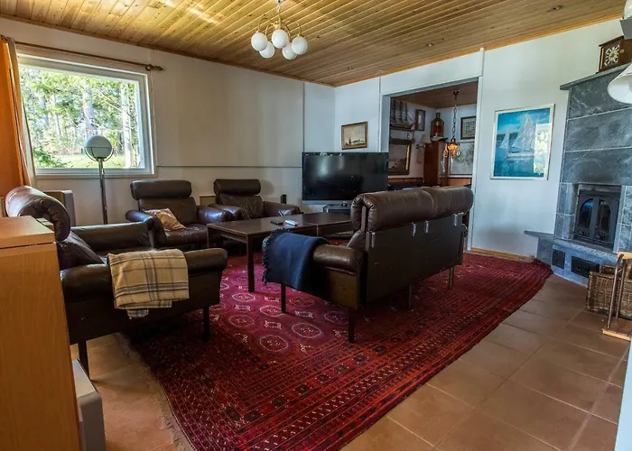 Harald - Beachfront Villa