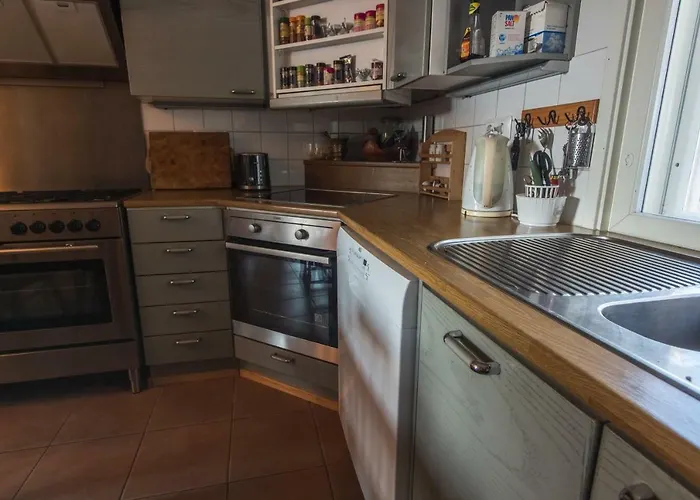 Harald - Beachfront Villa