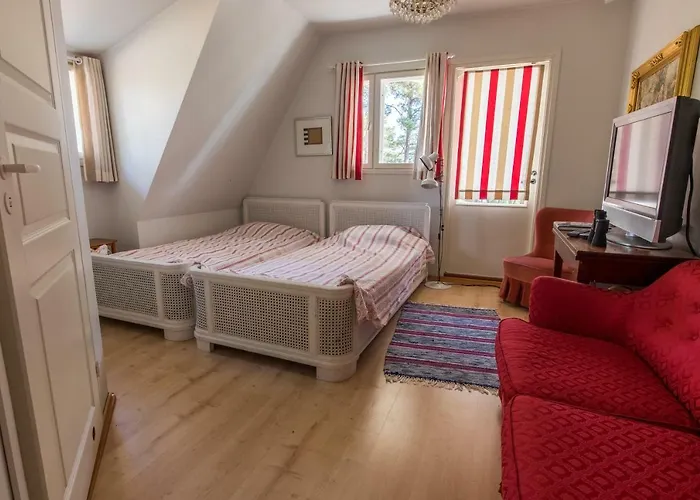 Harald - Beachfront Villa Hitis