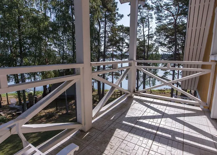 Harald - Beachfront Hitis